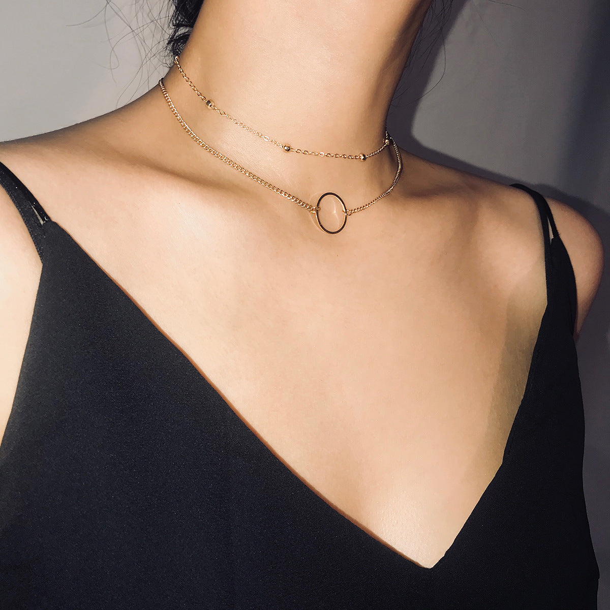 Modern Women’s Choker Necklace